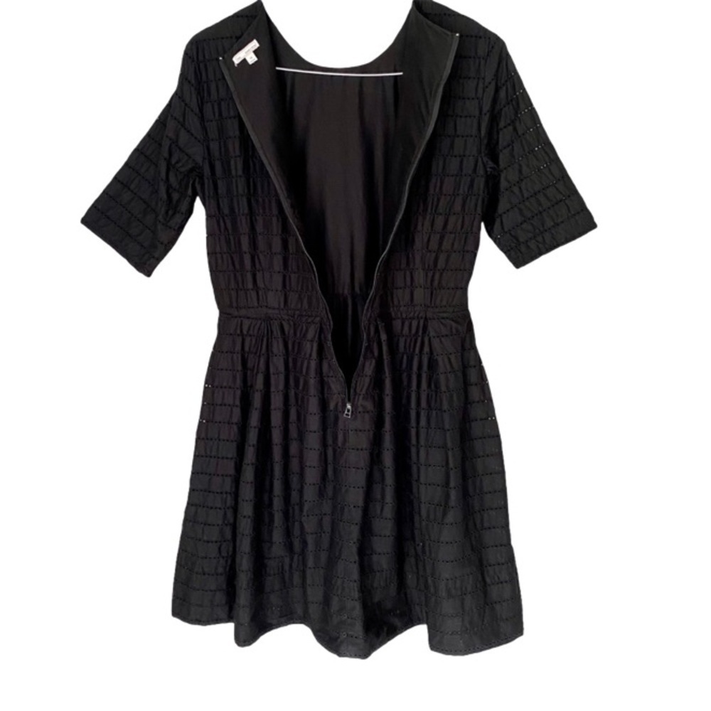 GAP Eyelet Dress Fit & Flare Short Sleeve Round Neck Lined Black Women Size 10 - Picture 9 of 16